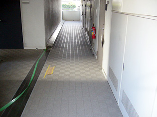 マンション共用廊下 シート貼替 AFTER